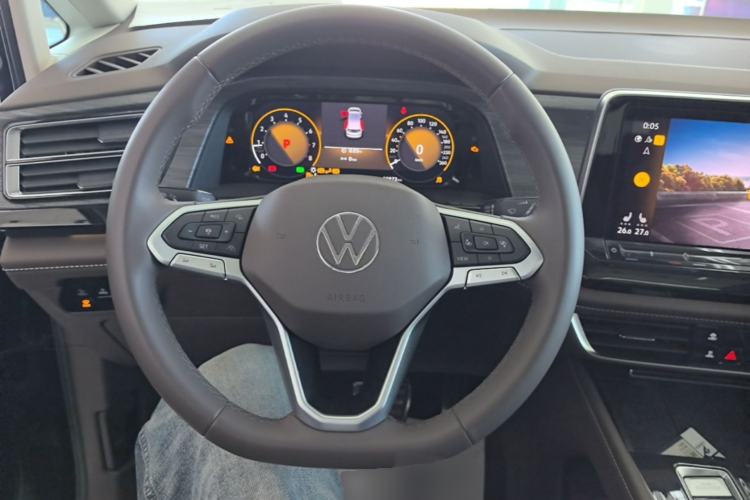 Used Volkswagen Viloran 2024 380TSI Premium Edition Steering Wheel