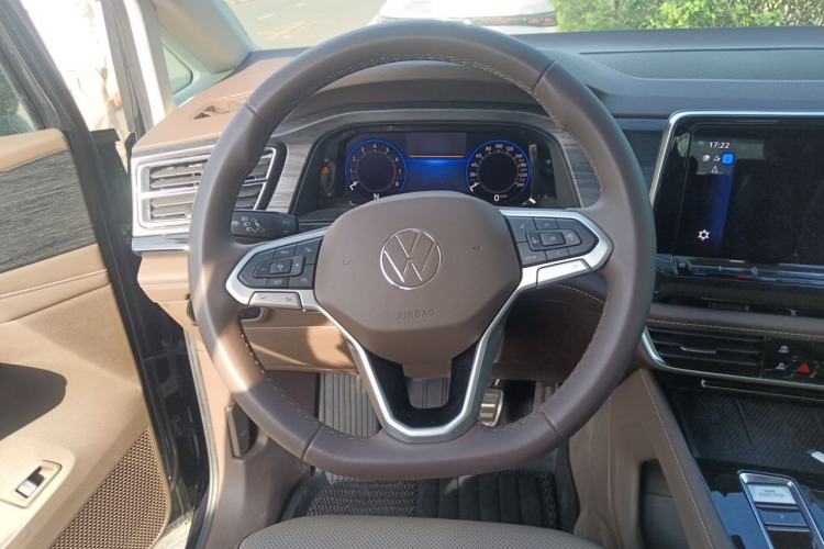 Used Volkswagen Viloran 2024 380TSI Premium Edition Steering Wheel