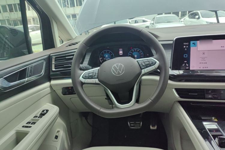 Used Volkswagen Viloran 2024 380TSI Premium Edition Steering Wheel