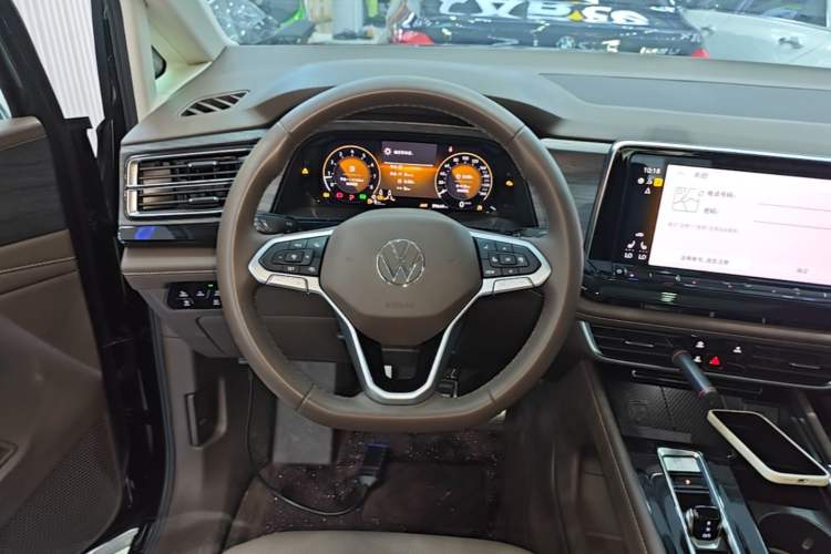 Used Volkswagen Viloran 2024 380TSI Premium Edition Steering Wheel