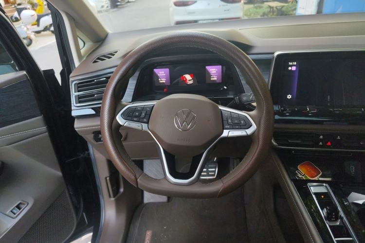 Used Volkswagen Viloran 2024 380TSI Premium Edition Steering Wheel