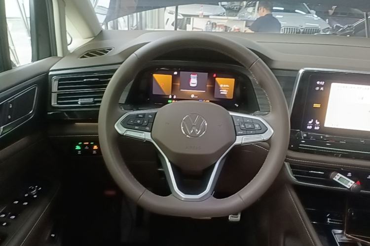 Used Volkswagen Viloran 2024 380TSI Premium Edition Steering Wheel