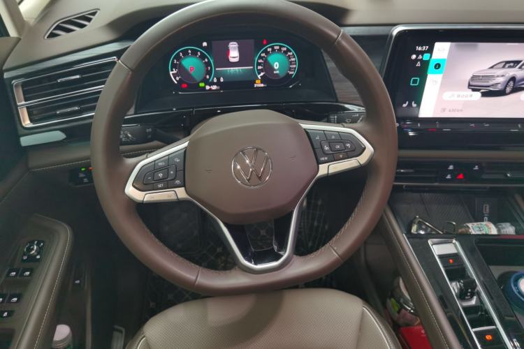 Used Volkswagen Viloran 2024 380TSI Premium Edition Steering Wheel