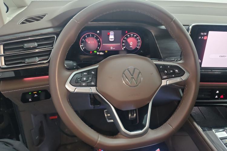 Used Volkswagen Viloran 2024 380TSI Premium Edition Steering Wheel