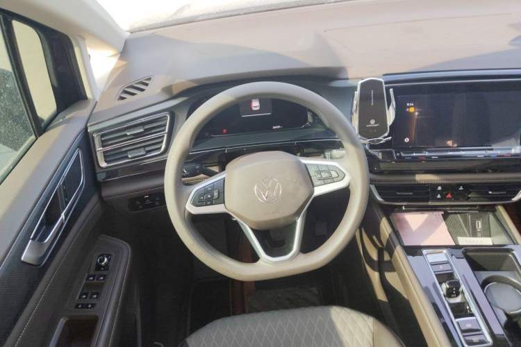 Used Volkswagen Viloran 2024 330TSI Business Edition Steering Wheel