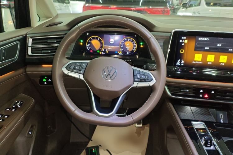 Used Volkswagen Viloran 2024 380TSI Premium Edition Steering Wheel