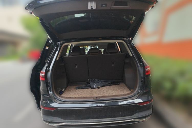 Used Volkswagen Viloran 2024 380TSI Luxury Edition Trunk