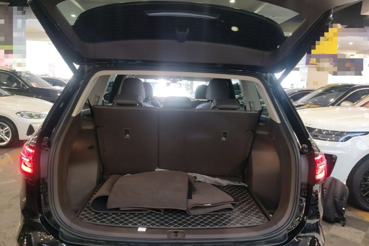 Used Volkswagen Viloran 2024 380TSI Luxury Edition Trunk