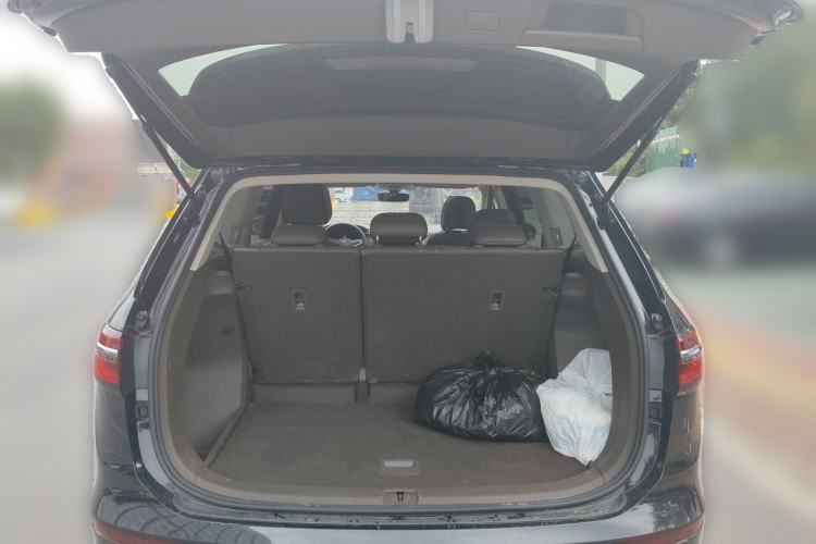 Used Volkswagen Viloran 2024 330TSI Business Edition Trunk