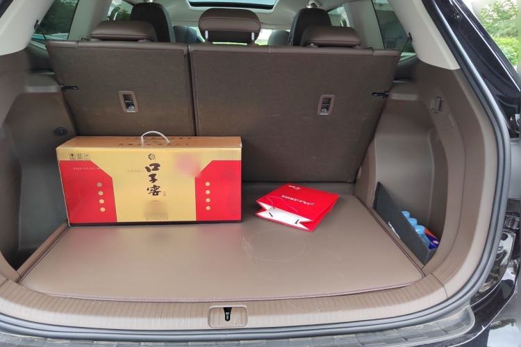 Used Volkswagen Viloran 2024 380TSI Luxury Edition Trunk