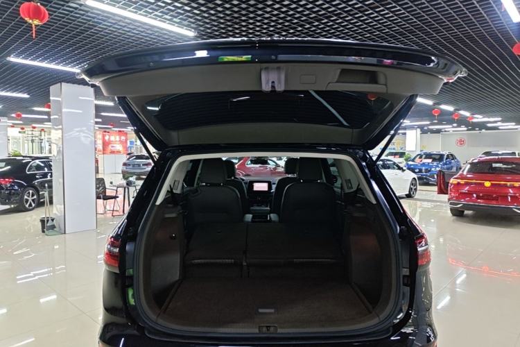 Used Volkswagen Viloran 2024 330TSI Business Edition Trunk