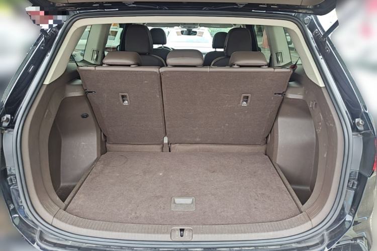 Used Volkswagen Viloran 2024 330TSI Business Edition Trunk