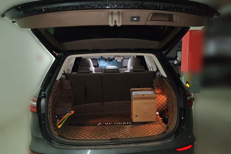 Used Volkswagen Viloran 2024 380TSI Luxury Edition Trunk