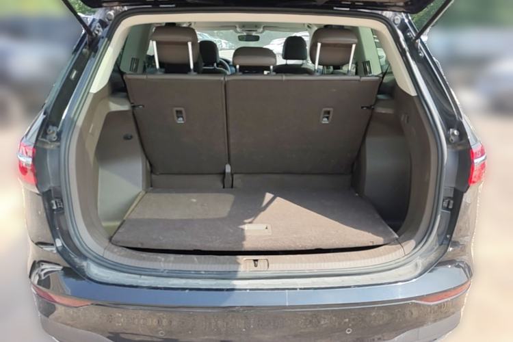 Used Volkswagen Viloran 2024 330TSI Business Edition Trunk