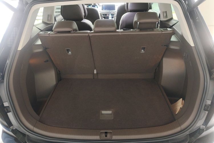 Used Volkswagen Viloran 2024 380TSI Premium Edition Trunk