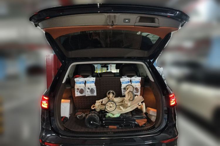 Used Volkswagen Viloran 2024 380TSI Premium Edition Trunk