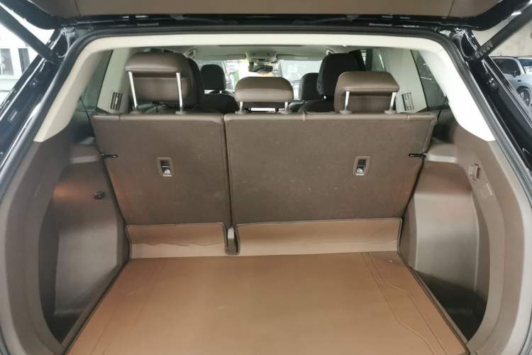 Used Volkswagen Viloran 2024 380TSI Luxury Edition Trunk