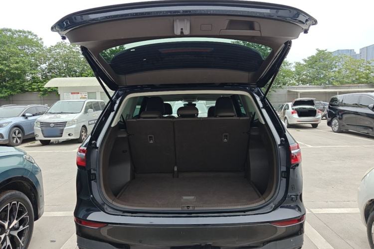 Used Volkswagen Viloran 2024 330TSI Business Edition Trunk