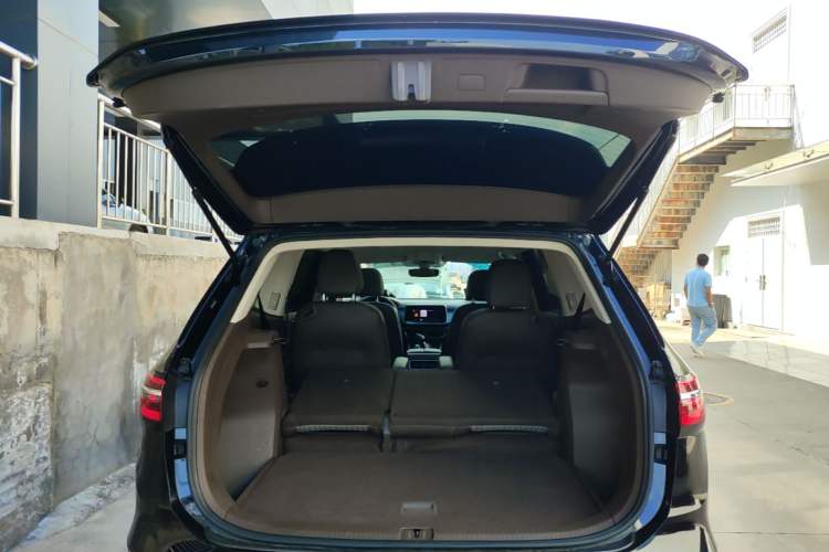 Used Volkswagen Viloran 2024 330TSI Business Edition Trunk