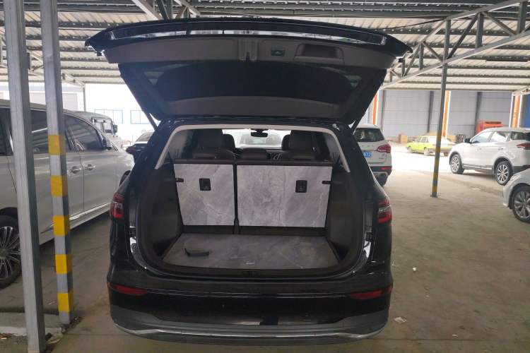 Used Volkswagen Viloran 2024 330TSI Business Edition Trunk