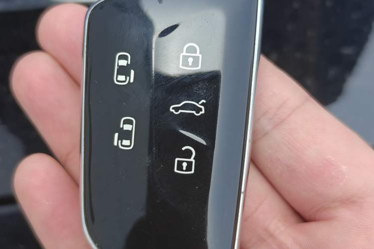 Used Volkswagen Viloran 2024 380TSI Premium Edition Vehicle Key