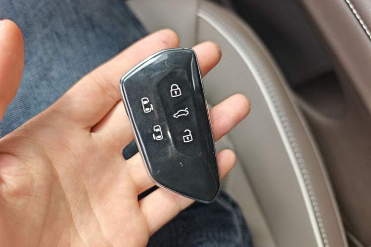Used Volkswagen Viloran 2024 380TSI Premium Edition Vehicle Key
