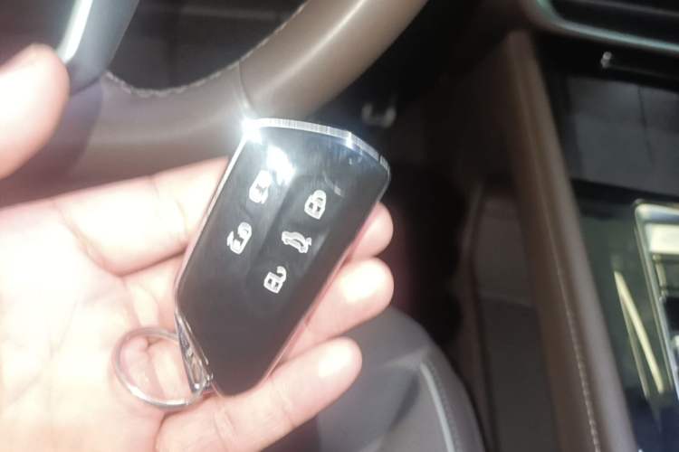 Used Volkswagen Viloran 2024 380TSI Premium Edition Vehicle Key
