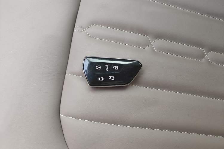 Used Volkswagen Viloran 2024 380TSI Luxury Edition Vehicle Key