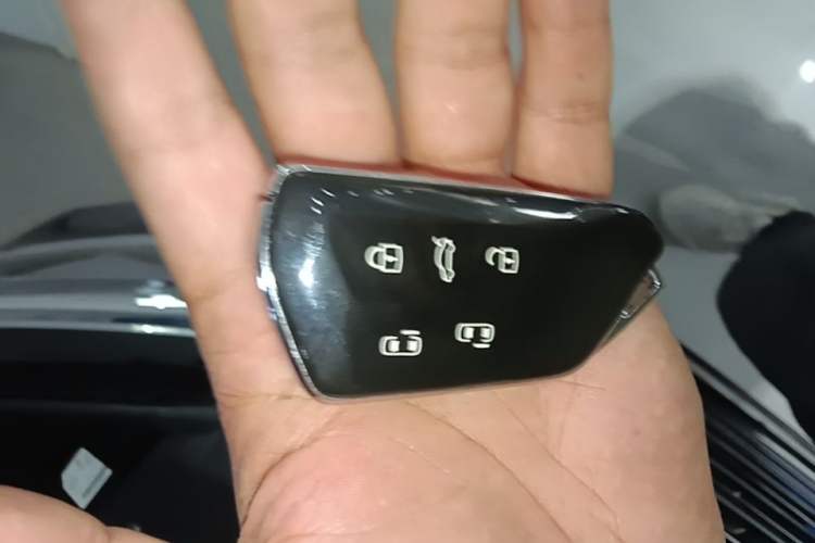 Used Volkswagen Viloran 2024 380TSI Premium Edition Vehicle Key