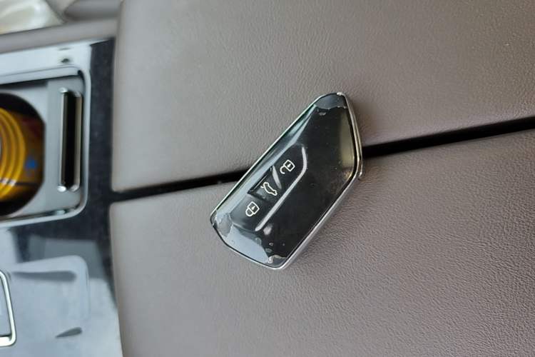 Used Volkswagen Viloran 2024 330TSI Business Edition Vehicle Key