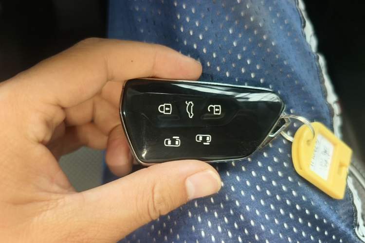 Used Volkswagen Viloran 2024 380TSI Premium Edition Vehicle Key