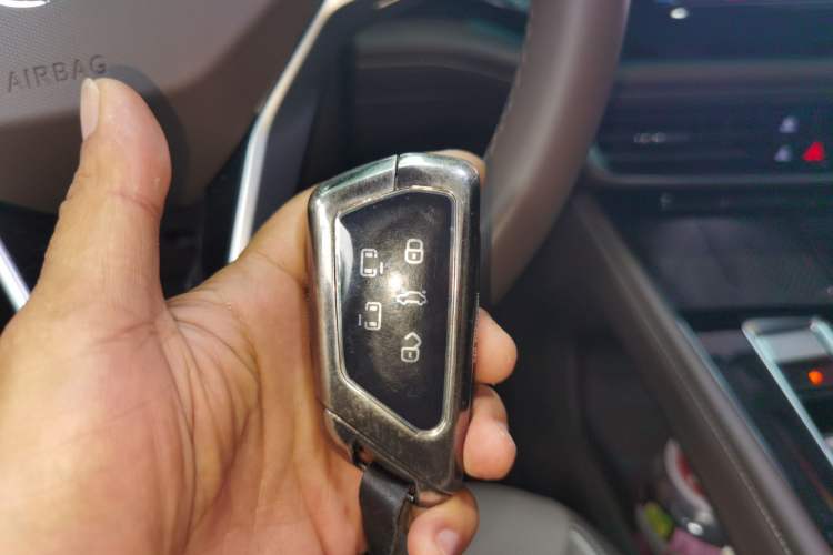 Used Volkswagen Viloran 2024 380TSI Premium Edition Vehicle Key