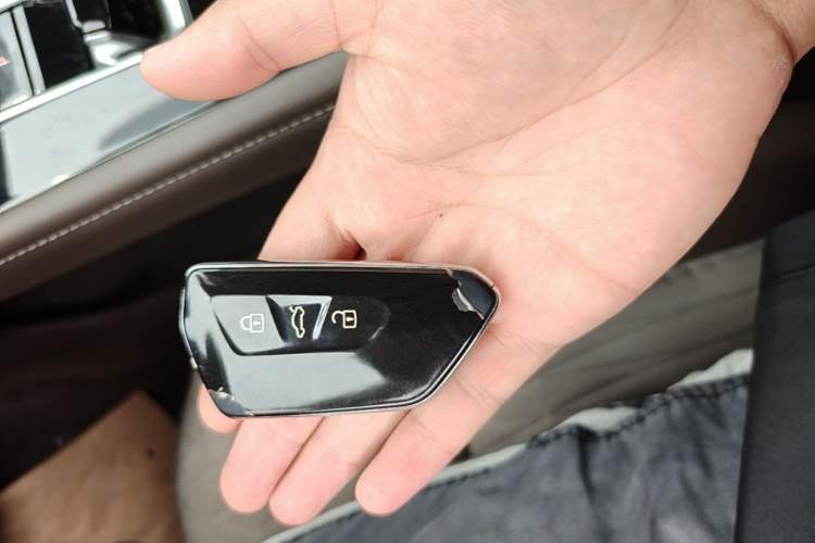 Used Volkswagen Viloran 2024 330TSI Business Edition Vehicle Key