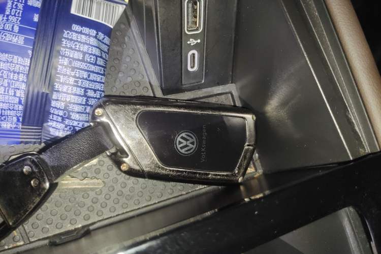 Used Volkswagen Viloran 2024 380TSI Premium Edition Vehicle Key