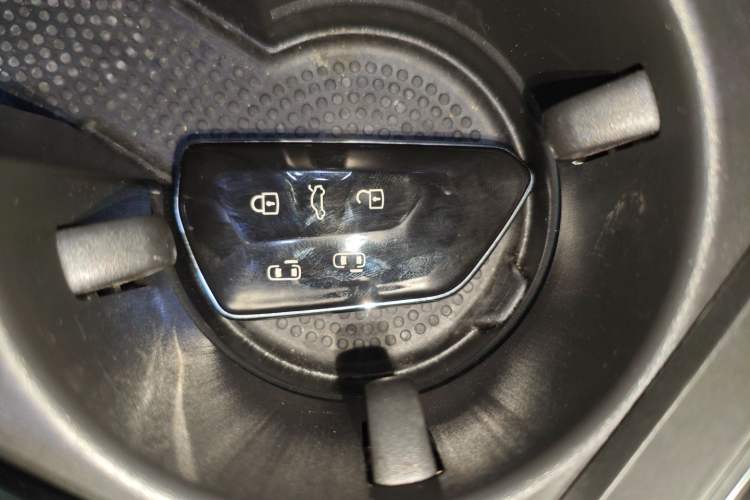 Used Volkswagen Viloran 2024 380TSI Premium Edition Vehicle Key