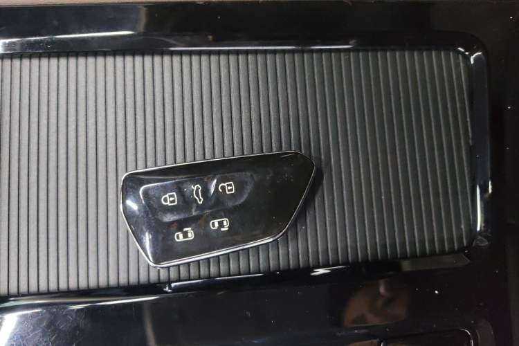 Used Volkswagen Viloran 2024 380TSI Luxury Edition Vehicle Key