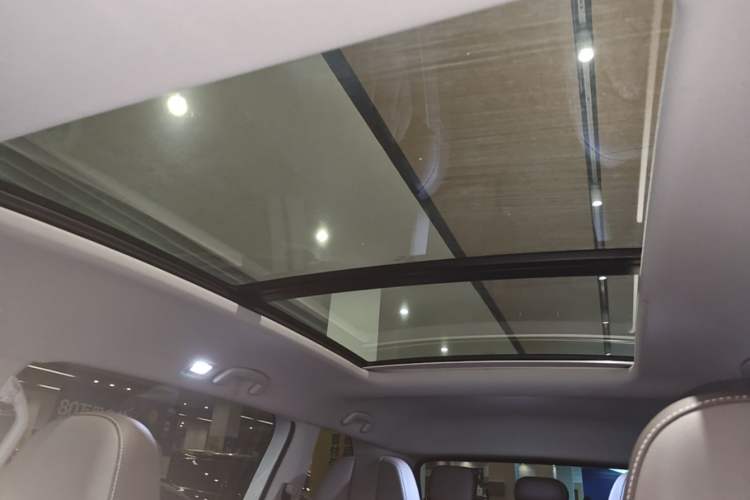 Used Volkswagen Viloran 2024 380TSI Premium Edition Headliner