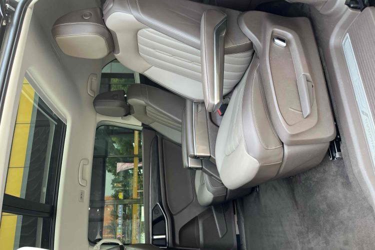 Used Volkswagen Viloran 2024 330TSI Luxury Edition Interior 7