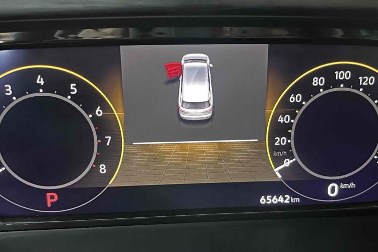 Used Volkswagen Viloran 2024 330TSI Luxury Edition Odometer Close Up