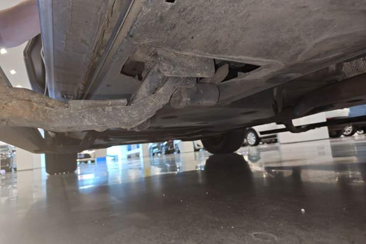 Used Volkswagen Viloran 2024 380TSI Premium Edition Right Side Sill
