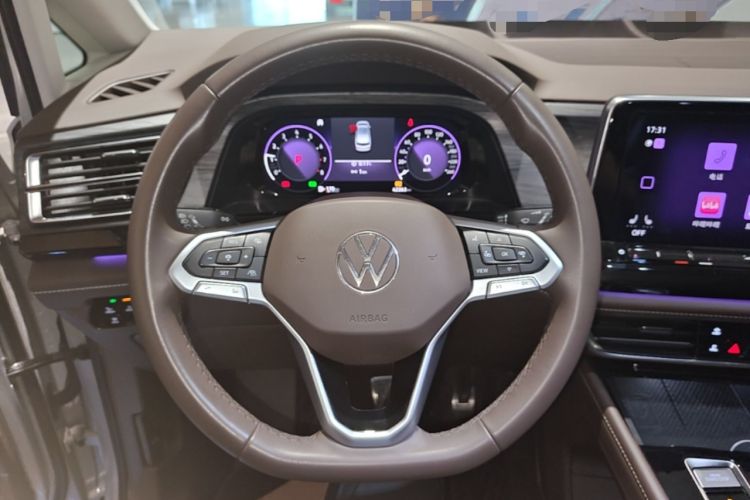 Used Volkswagen Viloran 2024 380TSI Premium Edition Steering Wheel