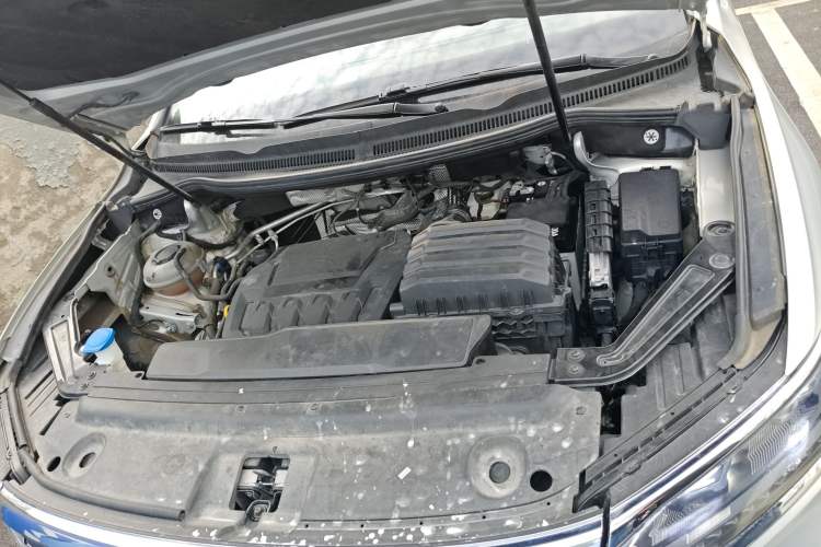 Used Volkswagen Viloran 2024 330TSI Luxury Edition Engine Bay