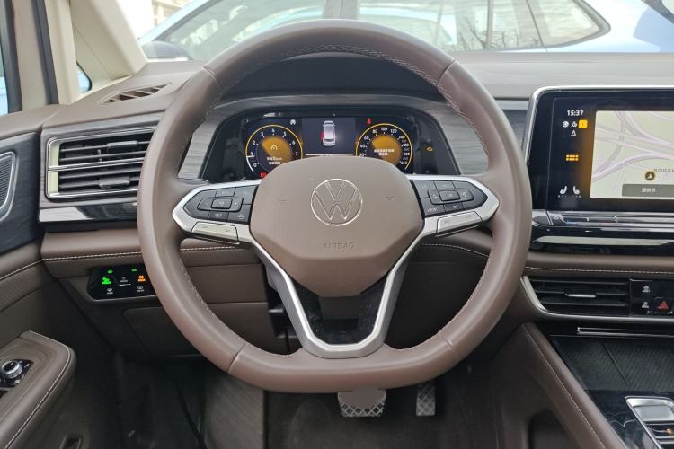 Used Volkswagen Viloran 2024 330TSI Luxury Edition Steering Wheel
