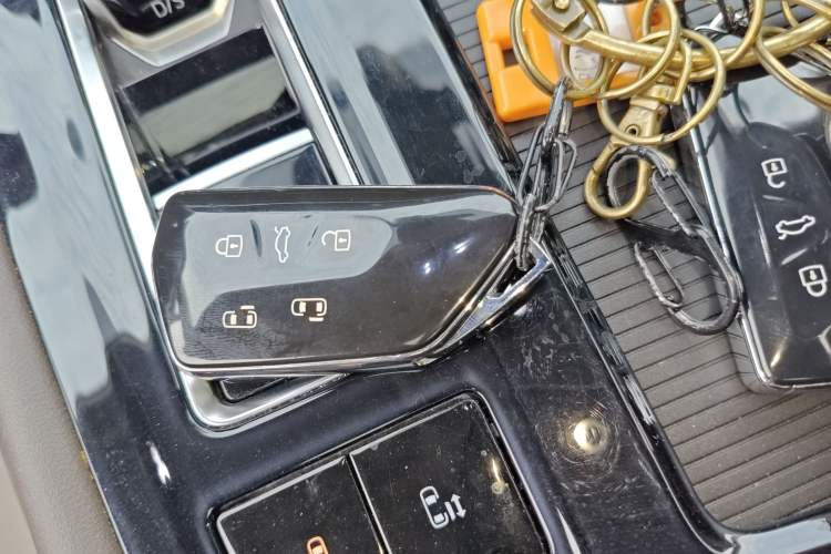 Used Volkswagen Viloran 2024 330TSI Luxury Edition Vehicle Key