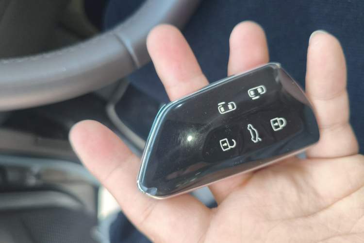 Used Volkswagen Viloran 2024 330TSI Luxury Edition Vehicle Key