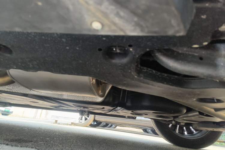 Used Volkswagen Viloran 2024 380TSI Premium Edition Chassis Rear Left