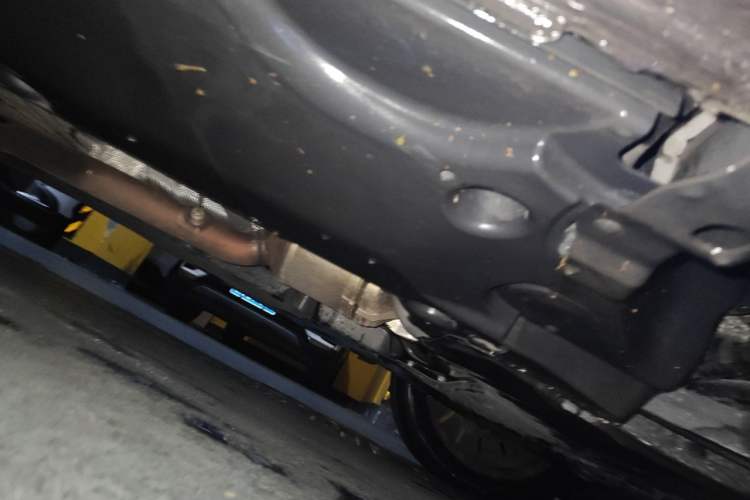 Used Volkswagen Viloran 2024 380TSI Premium Edition Chassis Rear Right