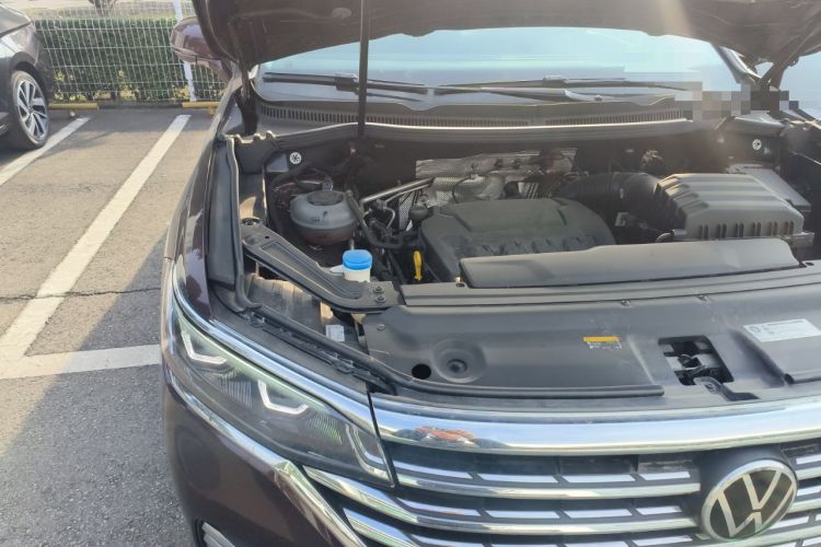 Used Volkswagen Viloran 2024 380TSI Premium Edition Engine Bay Right