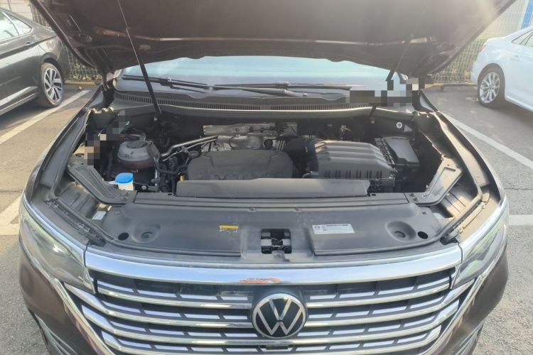 Used Volkswagen Viloran 2024 380TSI Premium Edition Engine Bay