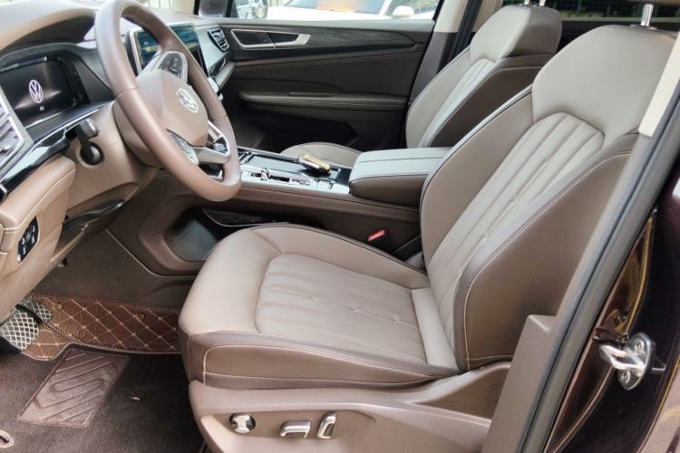 Used Volkswagen Viloran 2024 330TSI Luxury Edition Left Front Seat